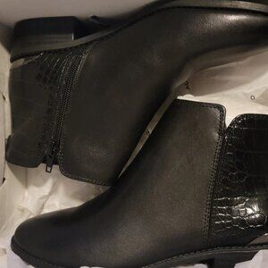 Aldo Olealian Booties - 6.5 US
